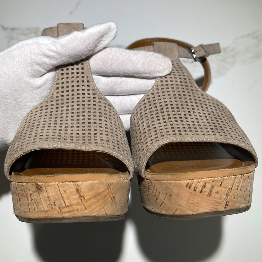 🥳🫆💐FRANCO SARTA 8.5 Clinton 
espadrille platform wedges, 4” Heel, Taupe - Picture 10 of 10